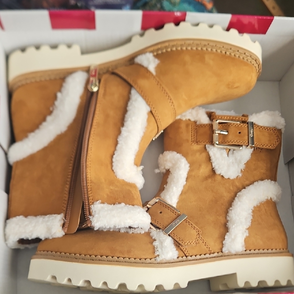 Sam Edelman Tan and White Winter Boots with Shearling Lining